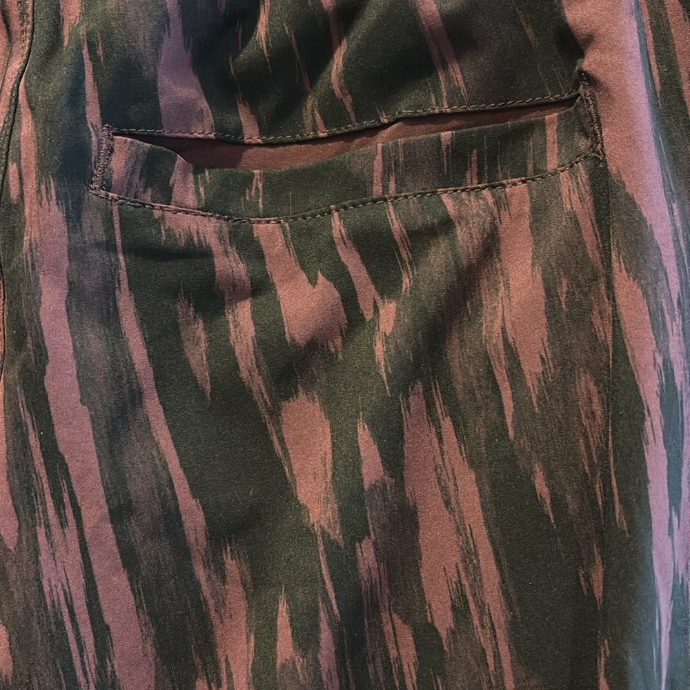lululemon athletica joggers NWOT size 2 - Picture 15 of 15
